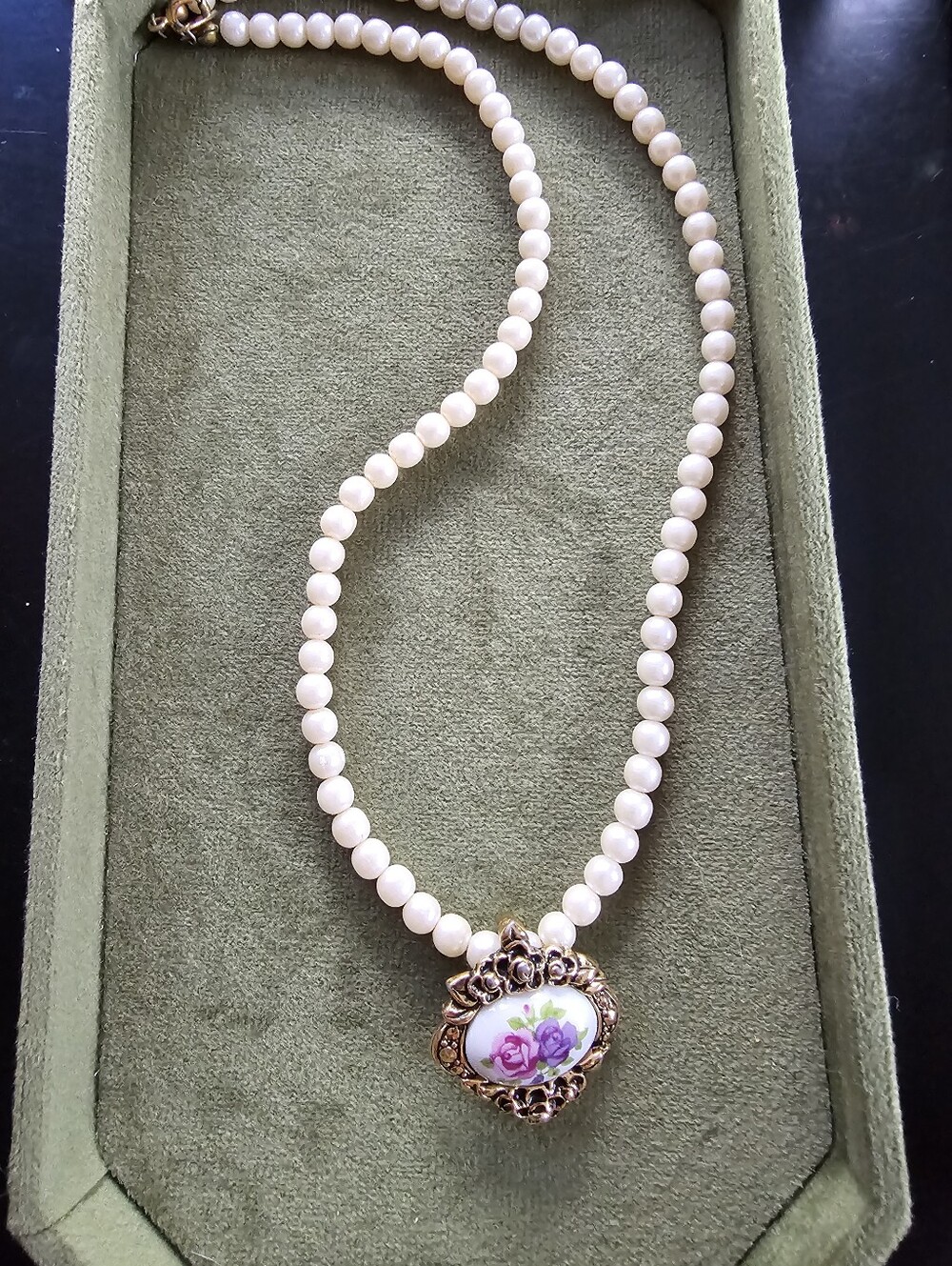 Vintage Avon Necklace